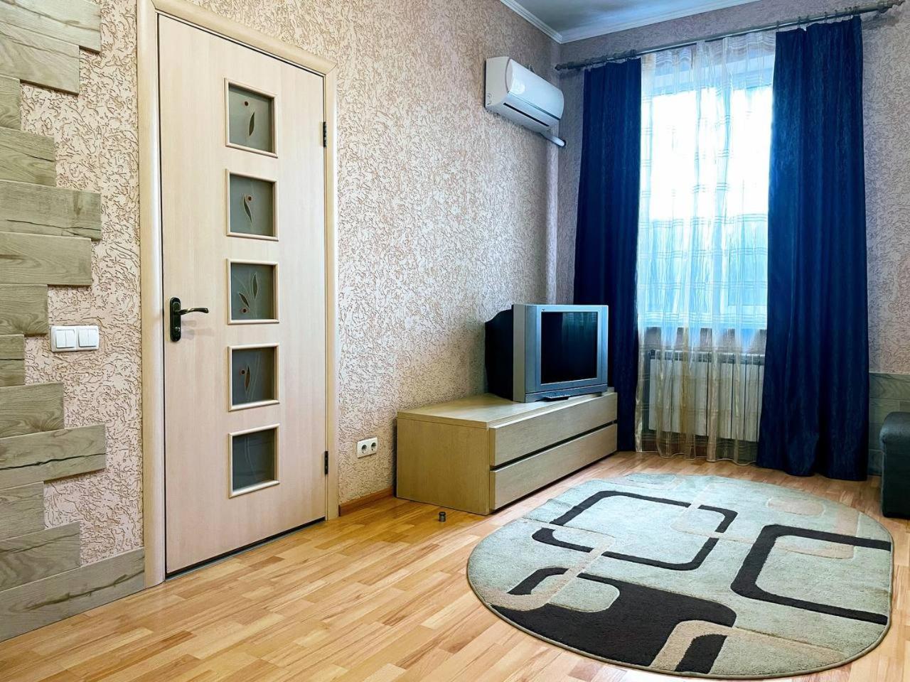 Апартаменты в центре Кривого Рога Кривой Рог Экстерьер фото